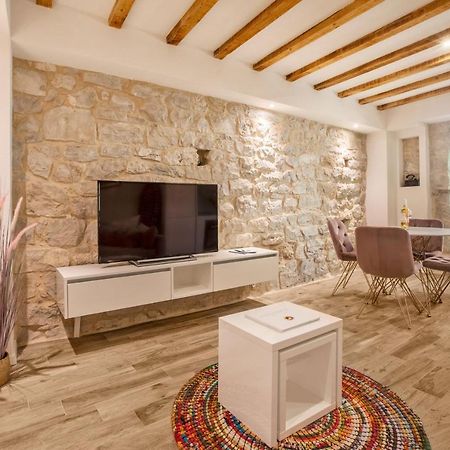 Old Stone House Gp Villa Podstrana Bagian luar foto